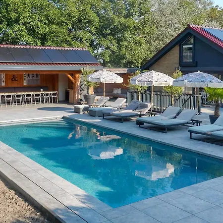 Casa de Férias West Nieuwlandseweg 25a - - Poolvilla Zilt & Zoet *