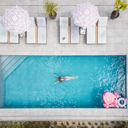 West Nieuwlandseweg 25a - - Poolvilla Zilt & Zoet Feriehus Ouddorp