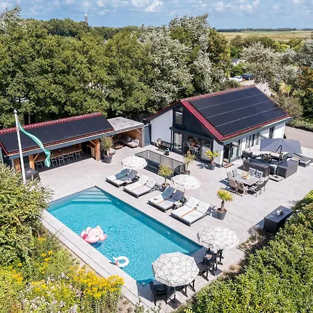 Feriehus West Nieuwlandseweg 25a - - Poolvilla Zilt & Zoet *
